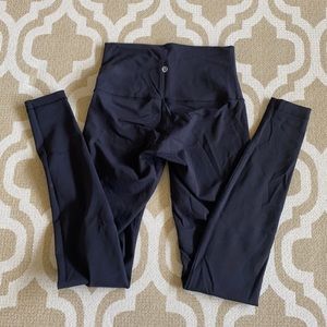 Black lululemon leggings
